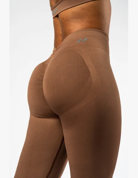 NEBBIA • NEBBIA Bezešvé legíny s vysokým pasem MAXIMUM PUSH-UP hnědé • Nebshop.cz