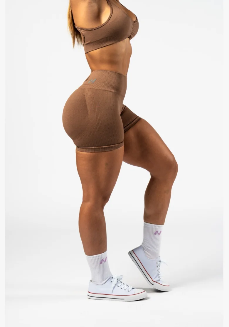 NEBBIA • NEBBIA Bezešvé push-up šortky s vysokým pasem TOTALLY SEAMLESS hnědé • Nebshop.cz
