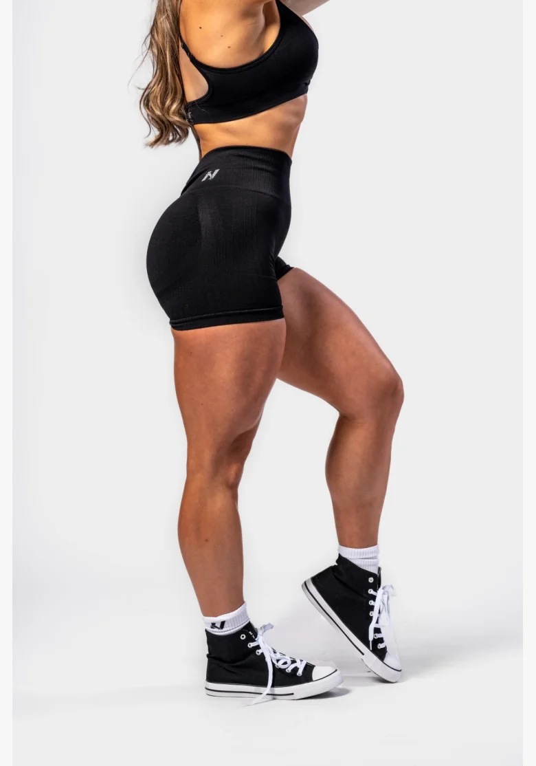 NEBBIA • NEBBIA Bezešvé push-up šortky s vysokým pasem TOTALLY SEAMLESS černé • Nebshop.cz