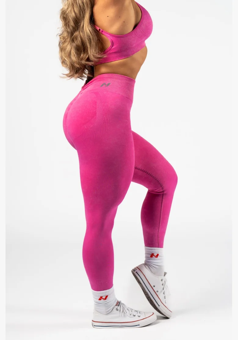 NEBBIA • NEBBIA Sportovní podprsenka se střední oporou  TOTALLY SEAMLESS růžová • Nebshop.cz