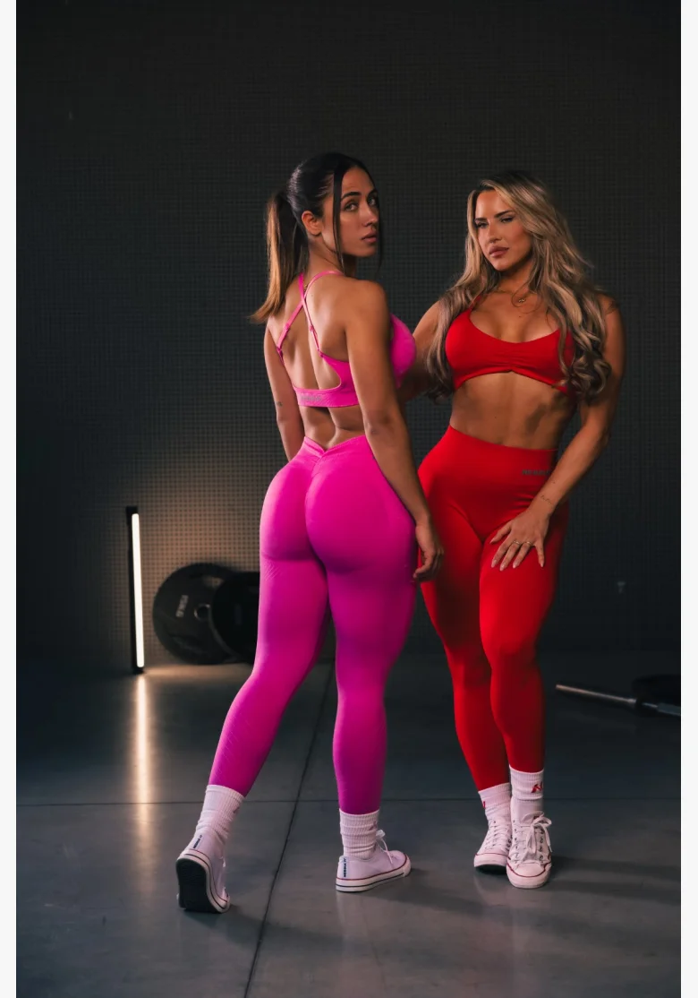 NEBBIA • NEBBIA Sportovní podprsenka se střední oporou  TOTALLY SEAMLESS růžová • Nebshop.cz