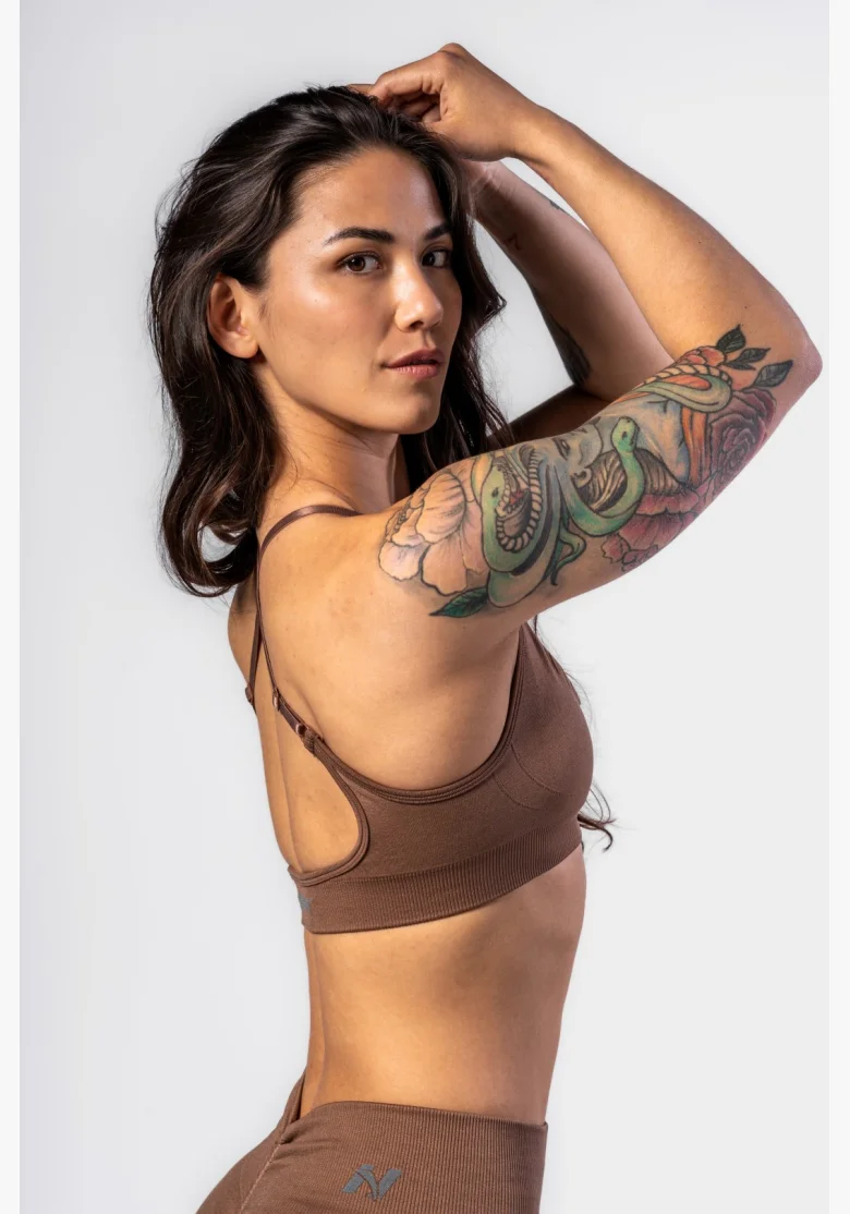 NEBBIA • NEBBIA Sportovní podprsenka se střední oporou  TOTALLY SEAMLESS hnědá • Nebshop.cz
