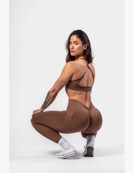 NEBBIA • NEBBIA Sportovní podprsenka se střední oporou  TOTALLY SEAMLESS hnědá • Nebshop.cz