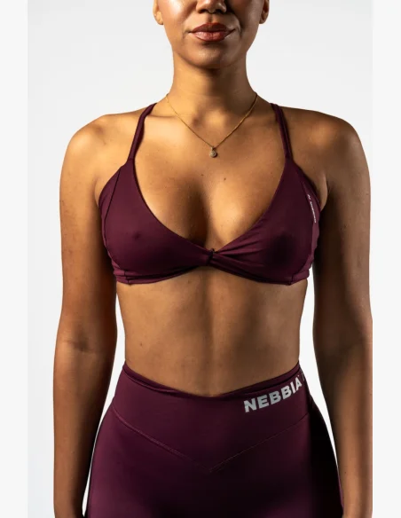 NEBBIA • NEBBIA Sportovní podprsenka se střední oporou TWIST-KNOT bordová • Nebshop.cz