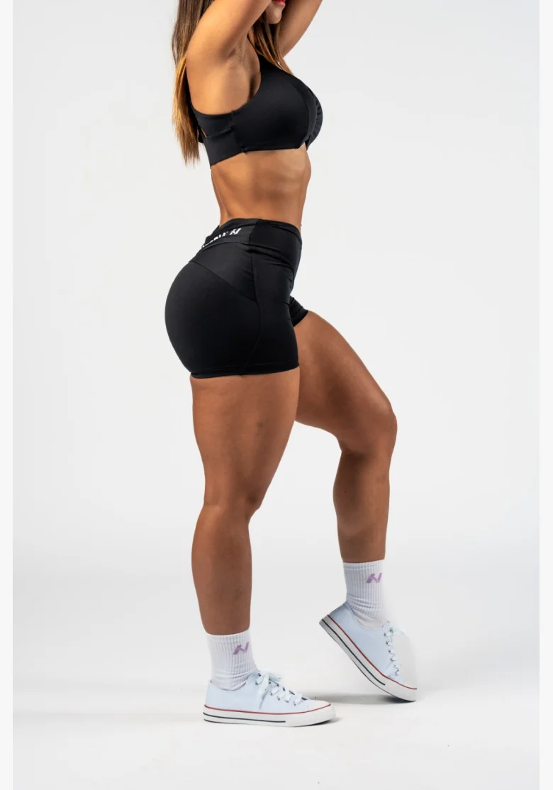 NEBBIA • NEBBIA Tvarující šortky s V-shaped pasem STRONG BEAUTY černé • Nebshop.cz