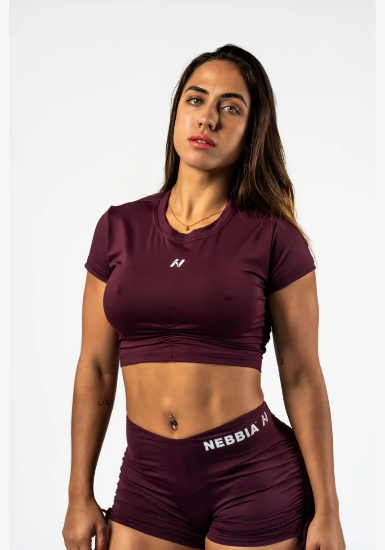 NEBBIA • NEBBIA Open-back crop top STRONG BEAUTY bordové • Nebshop.cz