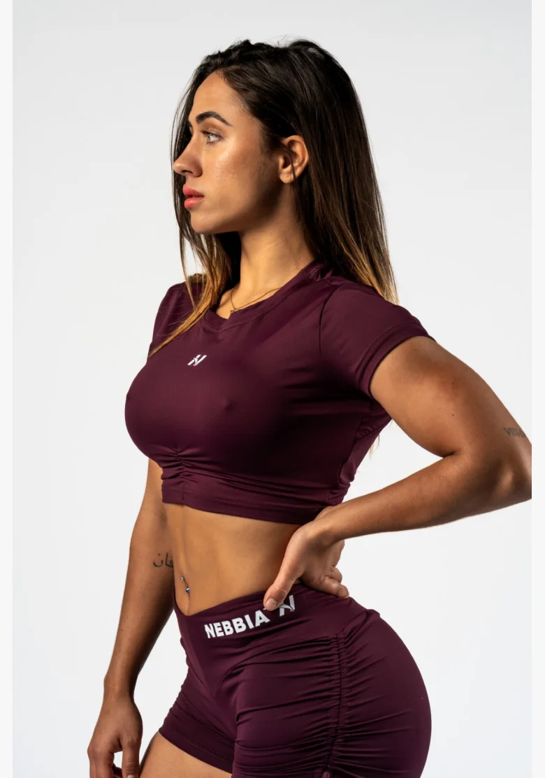 NEBBIA • NEBBIA Open-back crop top STRONG BEAUTY bordové • Nebshop.cz