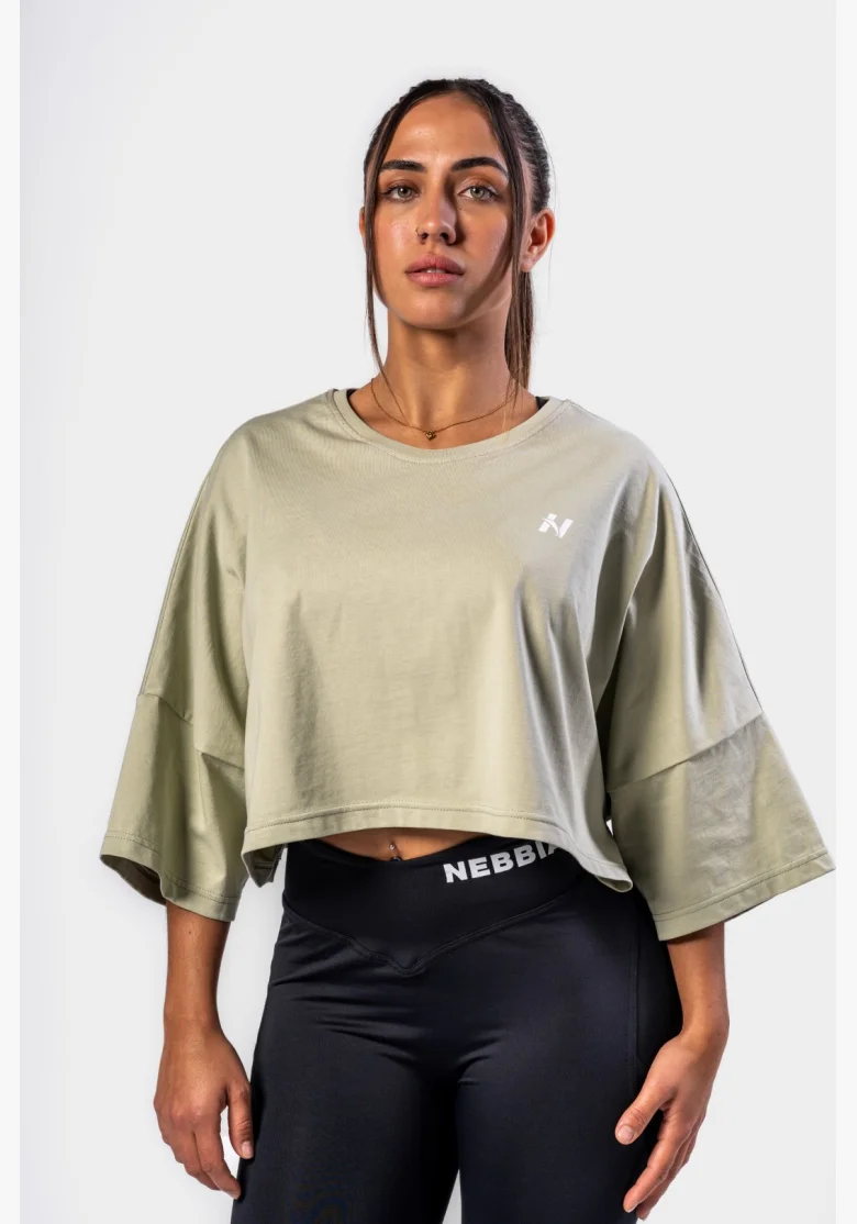 NEBBIA • NEBBIA Oversized crop tričko JUST FLOW světle zelené • Nebshop.cz