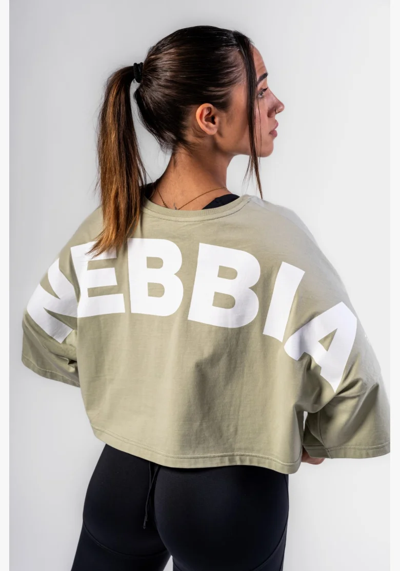 NEBBIA • NEBBIA Oversized crop tričko JUST FLOW světle zelené • Nebshop.cz