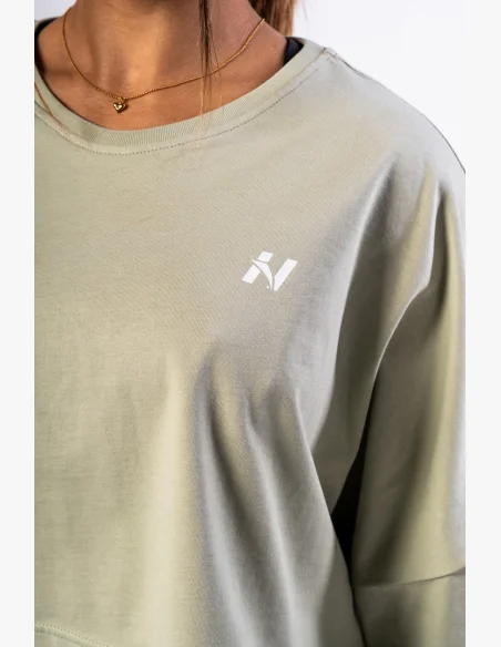 NEBBIA • NEBBIA Oversized crop tričko JUST FLOW světle zelené • Nebshop.cz