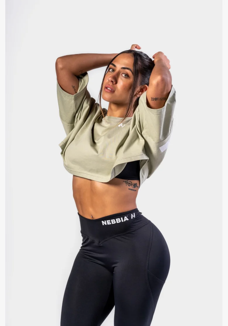 NEBBIA • NEBBIA Oversized crop tričko JUST FLOW světle zelené • Nebshop.cz