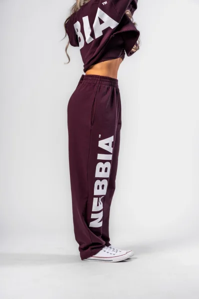 NEBBIA • NEBBIA Volné baggy tepláky BOYFRIEND STYLE bordové • Nebshop.cz 2