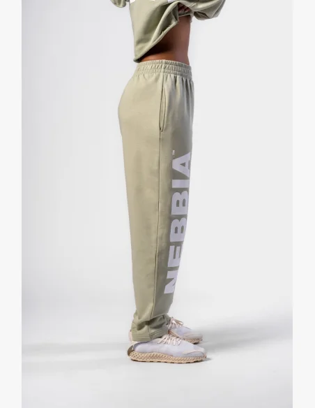 NEBBIA • NEBBIA Volné baggy tepláky BOYFRIEND STYLE světle zelené • Nebshop.cz