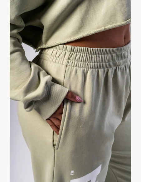 NEBBIA • NEBBIA Volné baggy tepláky BOYFRIEND STYLE světle zelené • Nebshop.cz