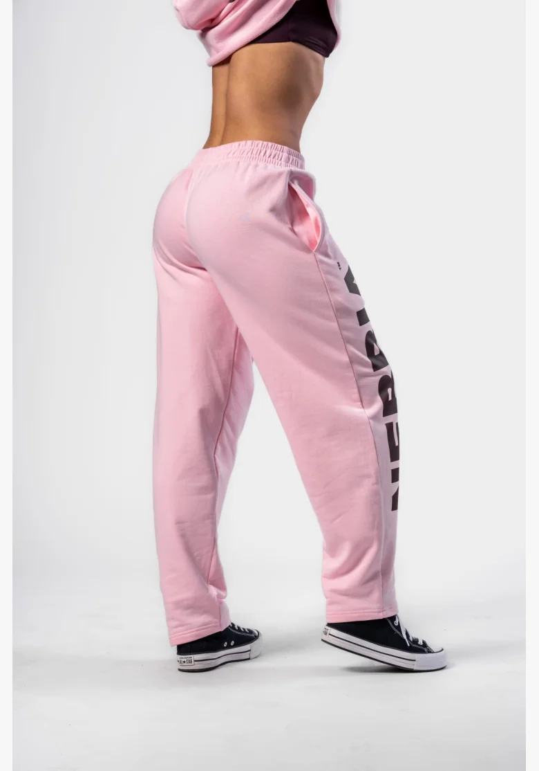NEBBIA • NEBBIA Volné baggy tepláky BOYFRIEND STYLE růžové • Nebshop.cz