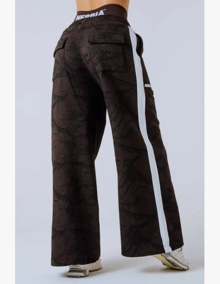 NEBBIA Oversized tepláky POWER camo tmavé