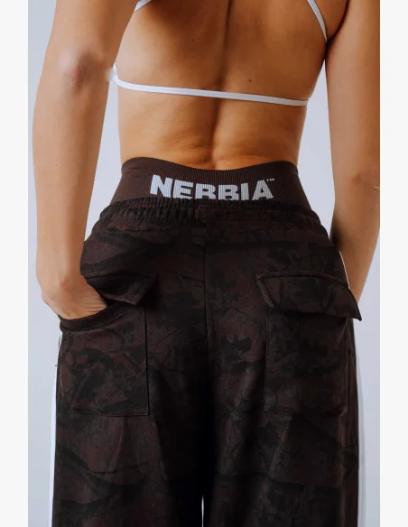 NEBBIA Oversized tepláky POWER camo tmavé