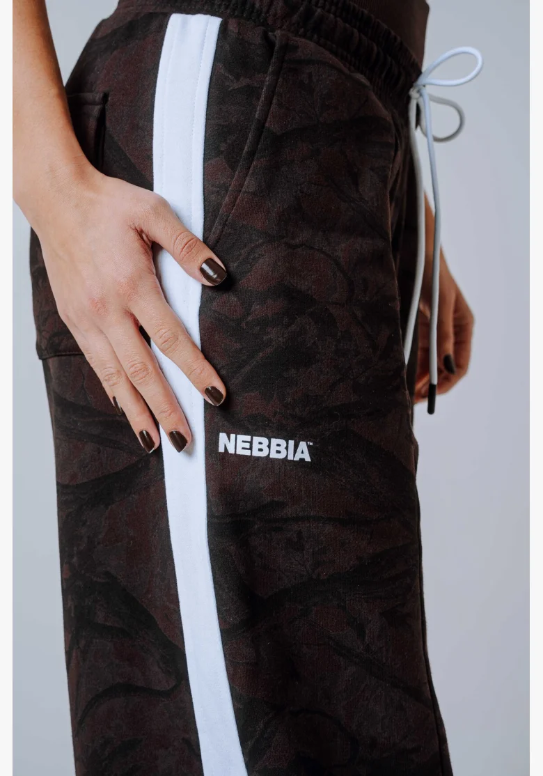 NEBBIA Oversized tepláky POWER camo tmavé