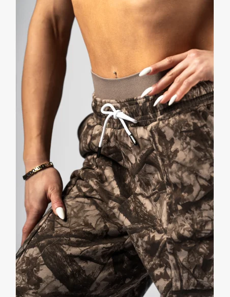 NEBBIA Oversized tepláky POWER camo bledé