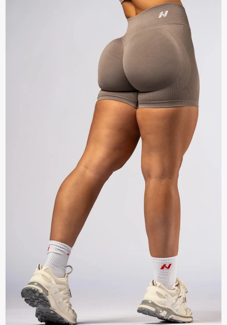 NEBBIA High-waist push-up šortky POWER béžové