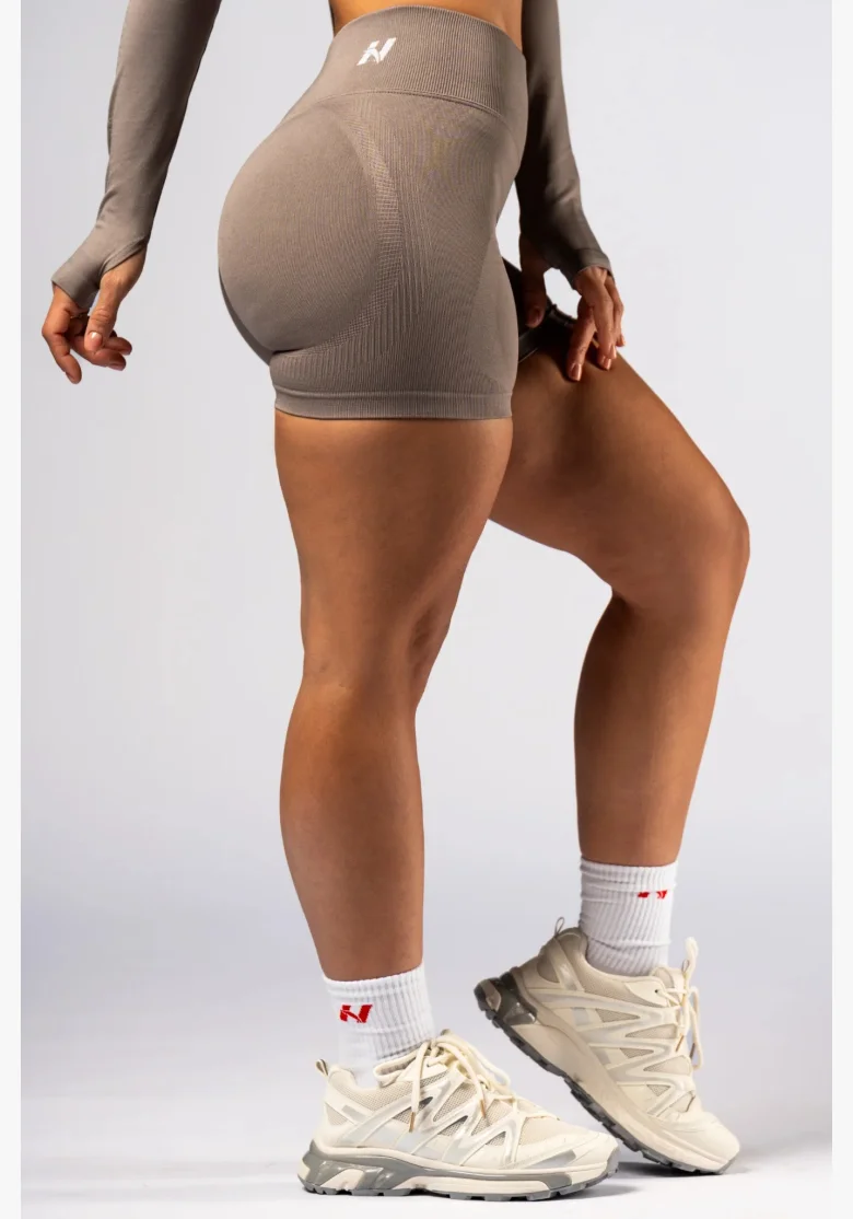NEBBIA High-waist push-up šortky POWER béžové