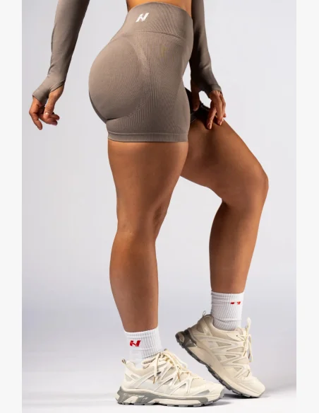 NEBBIA High-waist push-up šortky POWER béžové