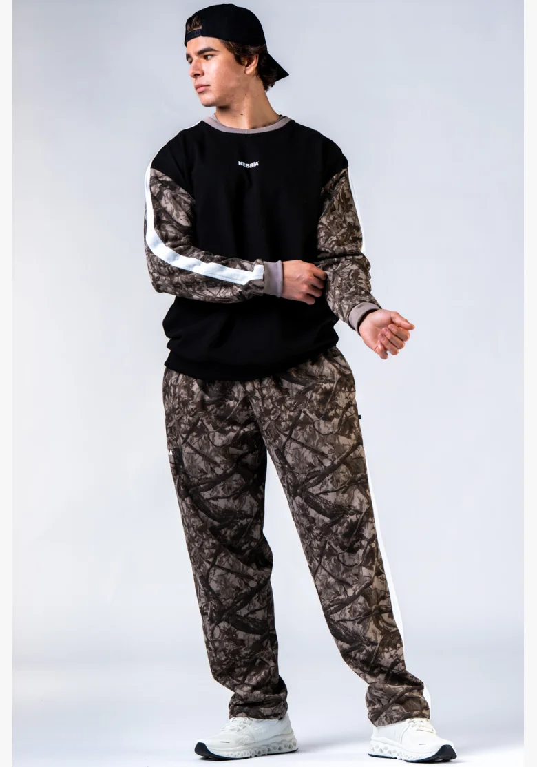NEBBIA Relaxed fit mikina POWER camo bledé