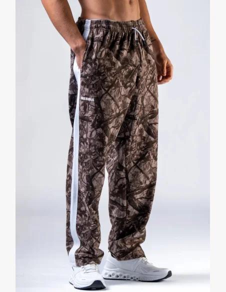NEBBIA Relaxed fit tepláky POWER camo bledé