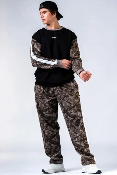 NEBBIA Relaxed fit tepláky POWER camo bledé
